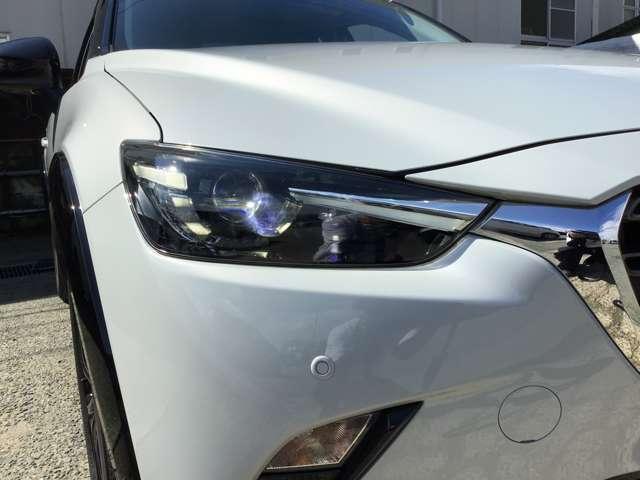 ＣＸ－３ １．５　１５Ｓ　スーパー　エッジー　ＣａｒＰｌａｙ対応　全方位モニタ　衝突軽減ブレ　前席シートヒーター　ＢＴ　レーダークルコン　衝突軽減　コーナーセンサー　アイドリングストップ　パワーシート　スマートキー　アルミ　ＤＶＤ　バックモニター（10枚目）