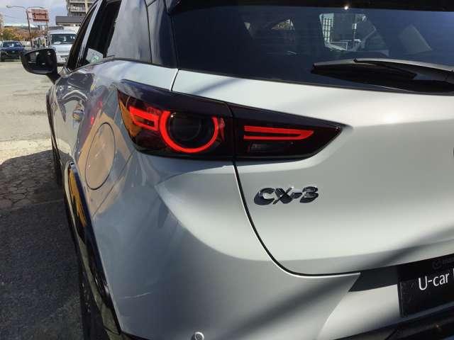 ＣＸ－３ １．５　１５Ｓ　スーパー　エッジー　ＣａｒＰｌａｙ対応　全方位モニタ　衝突軽減ブレ　前席シートヒーター　ＢＴ　レーダークルコン　衝突軽減　コーナーセンサー　アイドリングストップ　パワーシート　スマートキー　アルミ　ＤＶＤ　バックモニター（11枚目）
