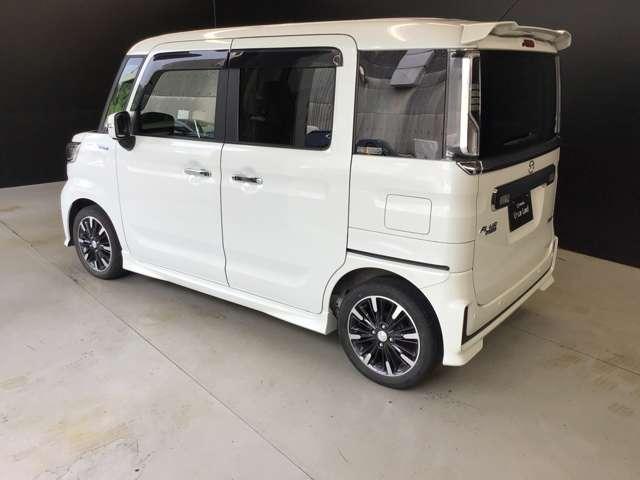 フレアワゴンカスタムスタイル ６６０　カスタムスタイル　ハイブリッド　ＸＴ　両側電スラ　ナビ　全方位モニタ　衝突軽減　アラウンドビューモニター　両面パワースライドドア　Ｂカメラ　エアバッグ　スマキー　リアコーナーセンサー　サイドエアバッグ　ＡＢＳ　盗難防止装置　クルコン（7枚目）