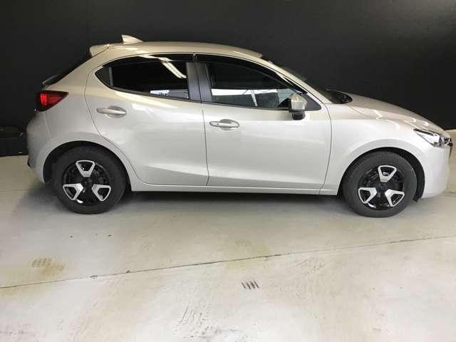 MAZDA2 1.5 15BD ナビ CarPlay対応 全方位モニタ パノラマモニタ ブルートゥース スマートシティブレーキサポート 前後ソナー LEDヘッドランプ フルセグTV オートマチックハイビーム バックカメラ ETC(13枚目)