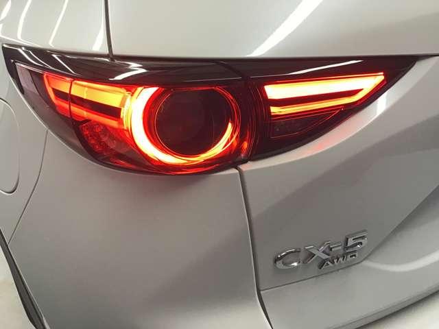 CX-5 2.2 XD ブラックトーンエディション ディーゼルターボ サンルーフ ナビ CarPlay対応 LEDライト アドバンスドキー Bluetooth クリアランスソナー ETC 運転席パワーシート 前席シートヒーター ターボ DSC ナビTV バックカメラ(18枚目)