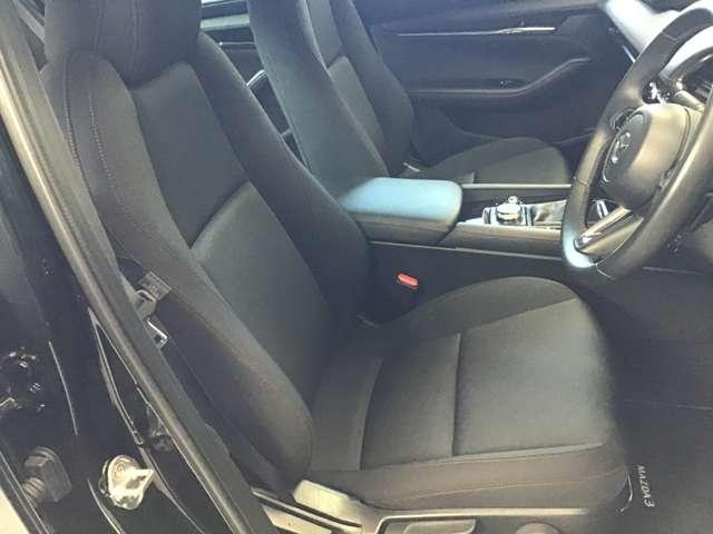 ＭＡＺＤＡ３セダン ２．０　２０Ｓ　ブラックトーンエディション　ＣａｒＰｌａｙ対応　全方位モニタ　アイドリングストップ　盗難防止システム　衝突被害軽減ブレーキ　アダプティブクルーズコントロール　オートマチックハイビーム　バックカメラ　ＥＴＣ　Ｂｌｕｅｔｏｏｔｈ（19枚目）