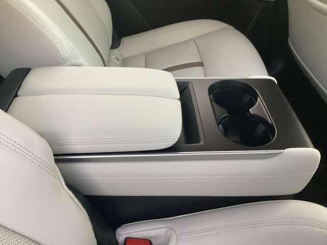 ���A�V�[�g�̃A�[�����X�g�����ɂ͏[�d�p�̂t�r�a�W���b�N���������܂��B