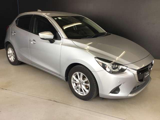 デミオ 1.5 15S ナビ・TV USB接続 ブレーキサポート 横滑り防止装置 フルオートエアコン サイドエアバッグ キーレス アラウンドビューモニター フロントカメラ Aストップ フルセグTV エアバッグ 盗難防止装置(13枚目)