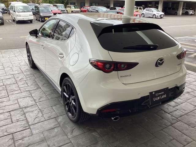 MAZDA3ファストバック 1.5 15S レトロスポーツエディション 試乗車アップ ナビ CarPlay対応 アイドリングストップ メモリーナビ 禁煙車 ワンオーナー 360度ビュー アルミホイール 運転席パワーシート ETC LEDヘッドライト フルセグ バックカメラ(7枚目)