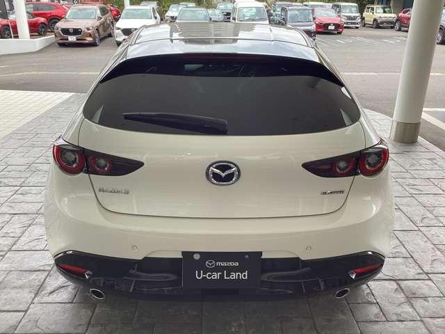 MAZDA3ファストバック 1.5 15S レトロスポーツエディション 試乗車アップ ナビ CarPlay対応 アイドリングストップ メモリーナビ 禁煙車 ワンオーナー 360度ビュー アルミホイール 運転席パワーシート ETC LEDヘッドライト フルセグ バックカメラ(8枚目)