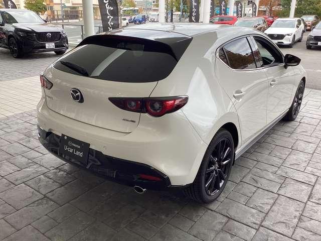 MAZDA3ファストバック 1.5 15S レトロスポーツエディション 試乗車アップ ナビ CarPlay対応 アイドリングストップ メモリーナビ 禁煙車 ワンオーナー 360度ビュー アルミホイール 運転席パワーシート ETC LEDヘッドライト フルセグ バックカメラ(9枚目)