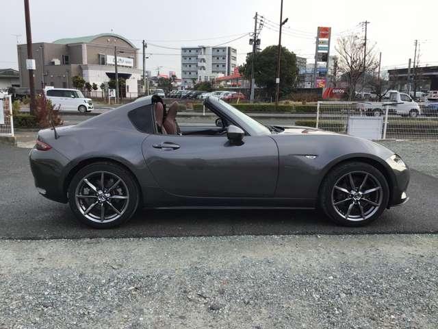 ロードスターＲＦ ２．０　ＶＳ　ＲＦ／６ＭＴ／ナビ／バックモニタ／ＢＯＳＥ／ＤＶＤ／ＵＳＢ　ブルートゥース　盗難防止装置　アイスト　インテリジェントキー　ＬＥＤライト　ＥＴＣ　ＤＶＤ　シートヒーター　ＥＳＣ　ＡＡＣ　アルミホイール（12枚目）