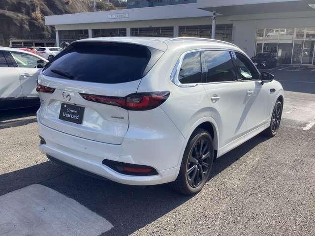 ＣＸ－８０ ３．３　ＸＤハイブリッド　エクスクルーシブ　スポーツ　ディー　試乗車アップ／６人乗／ナビ／ＣａｒＰｌａｙ／３６０°ビ　レーダークルーズ　クリアランスソナー　パワーシート　３列シート　シートヒーター　バックカメラ　衝突被害軽減システム　４ＷＤ　ワンオーナー　禁煙（9枚目）