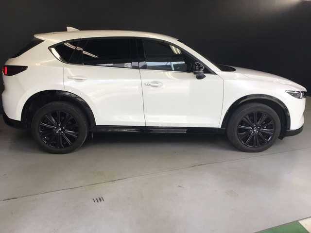 ＣＸ－５ ２．２　ＸＤ　スポーツ　アピアランス　ディーゼルターボ　ナビ／ＣａｒＰｌａｙ／リヤモニタ／全方位ビュー／衝　オートバックドア　レーダーＣ　Ｂｌｕｅｔｏｏｔｈオーディオ　横滑り防止　ＬＥＤヘッドライト　パワーシート　シートヒーター　ＥＴＣ　ＵＳＢ　キーレス（13枚目）