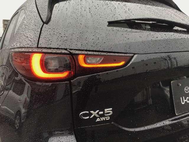 ＣＸ－５ ２．２　ＸＤ　ブラックトーンエディション　ディーゼルターボ　ナビ／ＣａｒＰｌａｙ／全方位モニタ／衝突軽減ブレー　カーテンエアバック　地デジチューナー　ハイビームアシスト　アダクティブクルーズコントロール　ＵＳＢ接続　ＢＴ接続　クリアランスソナー　ＥＴＣ　ターボ（10枚目）