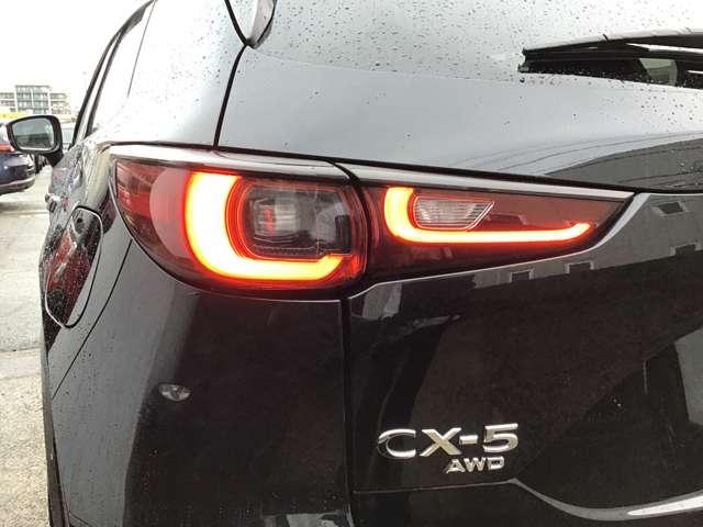 ２．２　ＸＤ　スポーツ　アピアランス　ディーゼルターボ　４Ｗ　ＢＯＳＥサウンド／ナビ／ＣａｒＰｌａｙ／全方位モニタ／　地デジフルセグＴＶ　盗難防止システム　３６０ビュー　アダプティブクルコン　パワートランク　フルオートエアコン　ＬＥＤライト　Ｂカメラ　４ＷＤ（画像10）
