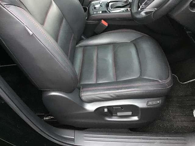 ２．２　ＸＤ　スポーツ　アピアランス　ディーゼルターボ　４Ｗ　ＢＯＳＥサウンド／ナビ／ＣａｒＰｌａｙ／全方位モニタ／　地デジフルセグＴＶ　盗難防止システム　３６０ビュー　アダプティブクルコン　パワートランク　フルオートエアコン　ＬＥＤライト　Ｂカメラ　４ＷＤ（画像14）