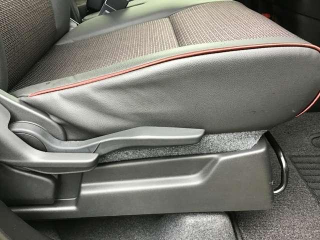 ６６０　カスタムスタイル　ＸＳ　ナビ／全方位モニタ／衝突軽減ブレーキ／ＥＴＣ／　シ－トヒ－タ－　両側ＰＳＤ　ＥＴＣ車載器　衝突被害軽減装置　フルセグＴＶ　レーダークルコン　横滑り防止　クリアランスソナー　ＬＥＤヘッドライト　ＴＶナビ（画像14）