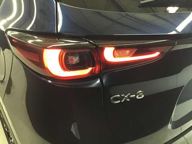 ２．２　ＸＤ　ブラックトーン　エディション　ディーゼルターボ　ナビ／ＣａｒＰｌａｙ／全方位モニタ／衝突軽減ブレー　電動シート　クリアランスソナー　オートマチックハイビーム　ＬＥＤヘッドランプ　フルセグＴＶ　ＥＴＣ　ターボ　アルミ　３列シート　キーレス　ＡＡＣ（画像15）