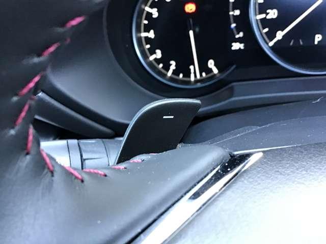 ２．５　２５Ｓ　スポーツ　アピアランス　ナビ／ＣａｒＰｌａｙ／全方位モニタ／衝突軽減ブレー　フルセグテレビ　スマートキ　パワーリヤゲート　アイドリングストップ　Ｐシート　ナビＴＶ　ＥＴＣ車載器　オートエアコン　メモリーナビ　アルミホイール（画像19）