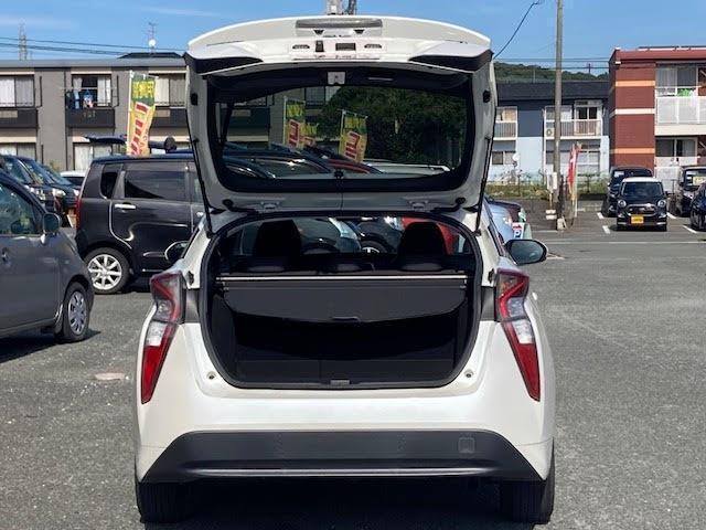 プリウス Ｓ　禁煙車　内外美　ワンオーナー　イクリプス９インチナビ　フルセグＴＶ　Ｂｌｕｅｔｏｏｔｈ　バックカメラ　ＤＶＤ　　ＥＴＣ　ＬＥＤ　ＵＳＢ端子入力　横滑り防止　アルミホイール　スマートキー　１年保証付き（26枚目）