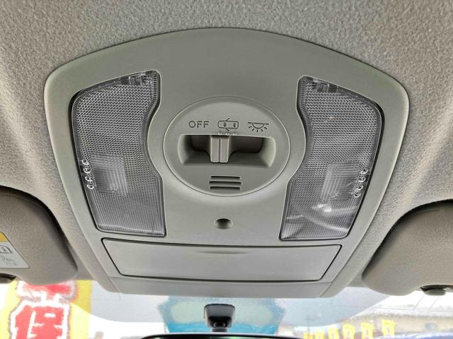 プリウス Ｓ　ワンオーナー　禁煙車　純正フルセグＴＶナビ　Ｂｌｕｅｔｏｏｔｈ　バックカメラ　ＥＴＣ　スマートキー　アルミホイール　オートライト　ＨＩＤ　１年保証付き（58枚目）