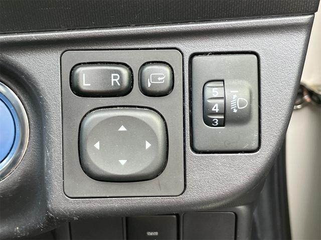アクア Ｓ　禁煙車　社外ナビ　フルセグＴＶ　Ｂｌｕｅｔｏｏｔｈ　ドラレコ　ＥＴＣ　ＨＩＤ　スマートキー　１年保証付き（39枚目）