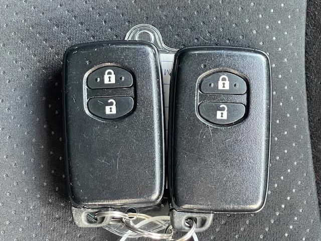 プリウスアルファ Ｓ　チューン　ブラック　禁煙車　１年保証付　純正フルセグＴＶナビ　Ｂｌｕｅｔｏｏｔｈ　バックカメラ　前後ドラレコ　ＥＴＣ　純正１６インチアルミホイール　プッシュスタート　スマートキー（29枚目）