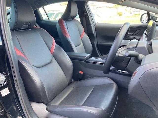 プリウス Ｚ　フルエアロ　禁煙車　パノラマルーフ　全方位カメラ　フルセグＴＶナビ　ドライブレコーダー　シートヒーター・クーラー　ＥＴＣ　保証付き（19枚目）