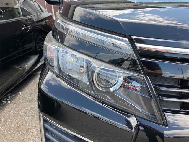 ヴォクシー ＺＳ　禁煙車　１年保証付　フルセグＴＶナビ　Ｂｌｕｅｔｏｏｔｈ　両側パワースライドドア　ＥＴＣ　ＬＥＤ　取説　オートライト（12枚目）