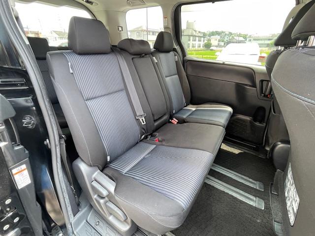 ヴォクシー ＺＳ　禁煙車　１年保証付　フルセグＴＶナビ　Ｂｌｕｅｔｏｏｔｈ　両側パワースライドドア　ＥＴＣ　ＬＥＤ　取説　オートライト（29枚目）