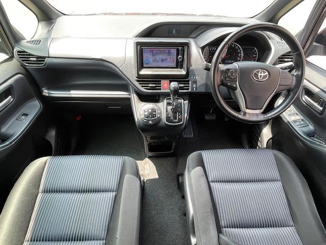 ヴォクシー ＺＳ　禁煙車　１年保証付　フルセグＴＶナビ　Ｂｌｕｅｔｏｏｔｈ　両側パワースライドドア　ＥＴＣ　ＬＥＤ　取説　オートライト（32枚目）