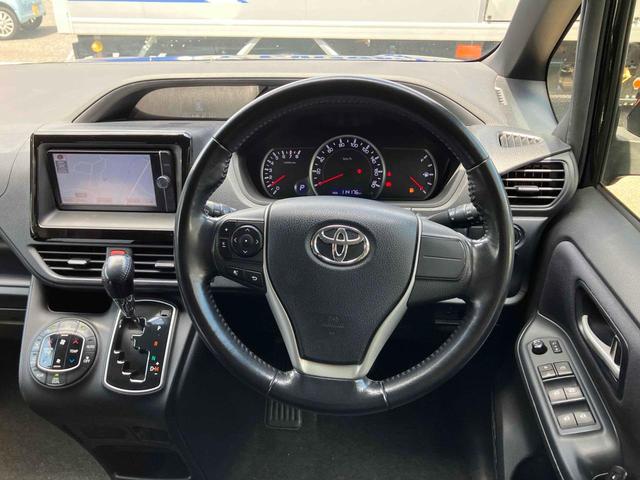 ヴォクシー ＺＳ　禁煙車　１年保証付　フルセグＴＶナビ　Ｂｌｕｅｔｏｏｔｈ　両側パワースライドドア　ＥＴＣ　ＬＥＤ　取説　オートライト（35枚目）