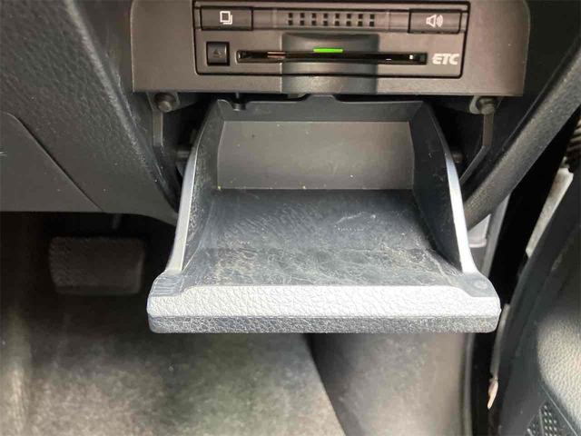 ヴォクシー ＺＳ　禁煙車　１年保証付　フルセグＴＶナビ　Ｂｌｕｅｔｏｏｔｈ　両側パワースライドドア　ＥＴＣ　ＬＥＤ　取説　オートライト（41枚目）