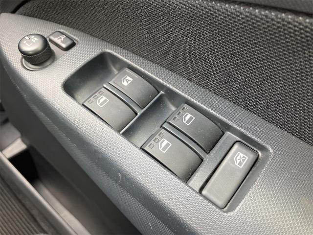 ムーヴ カスタム　ＲＳ　禁煙車　３ヶ月保証付　ターボ　ＭＯＭＯステアリング　ＨＩＤ　アルミホイール　フォグ　スマートキー　ＣＤ　取説（40枚目）