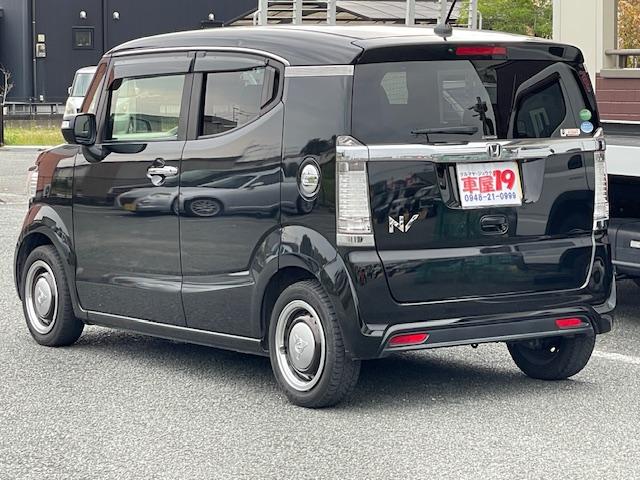 Ｎ－ＢＯＸスラッシュ Ｇ・ターボＬパッケージ　禁煙車　保証付　８インチフルセグＴＶナビ　Ｂｌｕｅｔｏｏｔｈ　バックカメラ　ＥＴＣ　ＨＩＤ　Ｑｉ（ワイヤレス）充電　電子サイドブレーキ　オートリトラミラー　スマートキー　取説　保証書（10枚目）