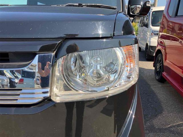 Ｎ－ＢＯＸスラッシュ Ｇ・ターボＬパッケージ　禁煙車　保証付　８インチフルセグＴＶナビ　Ｂｌｕｅｔｏｏｔｈ　バックカメラ　ＥＴＣ　ＨＩＤ　Ｑｉ（ワイヤレス）充電　電子サイドブレーキ　オートリトラミラー　スマートキー　取説　保証書（18枚目）
