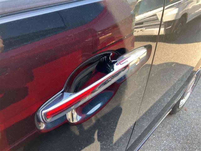 Ｎ－ＢＯＸスラッシュ Ｇ・ターボＬパッケージ　禁煙車　保証付　８インチフルセグＴＶナビ　Ｂｌｕｅｔｏｏｔｈ　バックカメラ　ＥＴＣ　ＨＩＤ　Ｑｉ（ワイヤレス）充電　電子サイドブレーキ　オートリトラミラー　スマートキー　取説　保証書（24枚目）