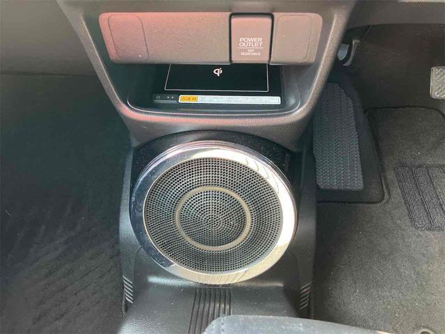 Ｎ－ＢＯＸスラッシュ Ｇ・ターボＬパッケージ　禁煙車　保証付　８インチフルセグＴＶナビ　Ｂｌｕｅｔｏｏｔｈ　バックカメラ　ＥＴＣ　ＨＩＤ　Ｑｉ（ワイヤレス）充電　電子サイドブレーキ　オートリトラミラー　スマートキー　取説　保証書（55枚目）