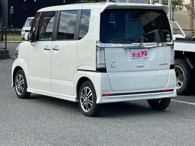 Ｎ－ＢＯＸカスタム Ｇ　ＳＳパッケージ　禁煙車　１年保証付　純正フルセグＴＶナビ　Ｂｌｕｅｔｏｏｔｈ　バックカメラ　両側パワースライドドア　ドライブレコーダー　ＥＴＣ　ＨＩＤ　アルミホイール　スマートキー（8枚目）