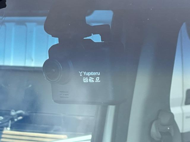 Ｎ－ＢＯＸカスタム Ｇ　ＳＳパッケージ　禁煙車　１年保証付　純正フルセグＴＶナビ　Ｂｌｕｅｔｏｏｔｈ　バックカメラ　両側パワースライドドア　ドライブレコーダー　ＥＴＣ　ＨＩＤ　アルミホイール　スマートキー（16枚目）