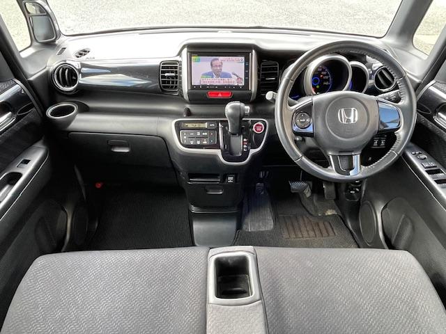 Ｎ－ＢＯＸカスタム Ｇ　ＳＳパッケージ　禁煙車　１年保証付　純正フルセグＴＶナビ　Ｂｌｕｅｔｏｏｔｈ　バックカメラ　両側パワースライドドア　ドライブレコーダー　ＥＴＣ　ＨＩＤ　アルミホイール　スマートキー（22枚目）