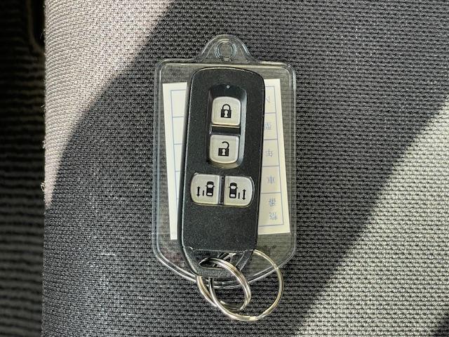 Ｎ－ＢＯＸカスタム Ｇ　ＳＳパッケージ　禁煙車　１年保証付　純正フルセグＴＶナビ　Ｂｌｕｅｔｏｏｔｈ　バックカメラ　両側パワースライドドア　ドライブレコーダー　ＥＴＣ　ＨＩＤ　アルミホイール　スマートキー（34枚目）