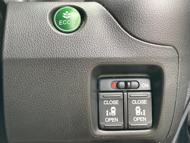 Ｎ－ＢＯＸカスタム Ｇ　ターボＳＳパッケージ　禁煙車　保証付　フルセグＴＶナビ　Ｂｌｕｅｔｏｏｔｈ　バックカメラ　両側パワースライドドア　ＥＴＣ　ＨＩＤ　スマートキー（22枚目）