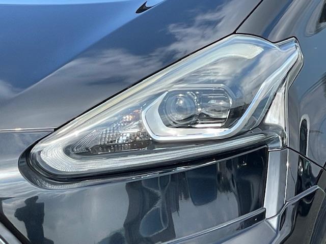 シエンタ ハイブリッドＧ　禁煙車　１年保証付　フルセグＴＶナビ　Ｂｌｕｅｔｏｏｔｈ　バックカメラ　両側パワースライドドア　ＥＴＣ　レーダーブレーキサポート　シートヒーター　ＬＥＤ　アルミホイール　保証書・記録簿　取説（11枚目）