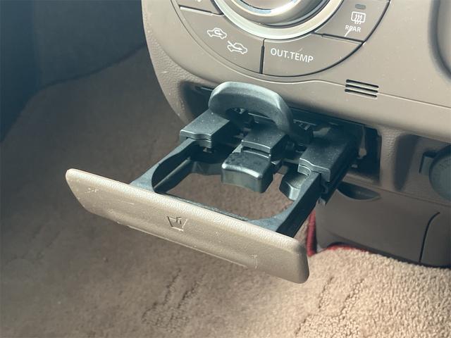 アルトラパンショコラ X 禁煙車 1年保証付 革ハンドル 革シート ホワイトアルミホイール オートライト HID スマートキー アイドリングストップ CD 電動格納ミラー ベンチシート CVT 盗難防止システム 取説(41枚目)