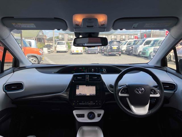 プリウス Ａ　１年保証付　フルエアロ　フルセグＴＶナビ　Ｂｌｕｅｔｏｏｔｈ　バックカメラ　ＥＴＣ　クリアランスソナー　レーンアシスト　クルーズコントロール　アルミホイール　オートハイビーム　オートライト（32枚目）