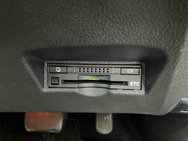 プリウス Ａ　１年保証付　フルエアロ　フルセグＴＶナビ　Ｂｌｕｅｔｏｏｔｈ　バックカメラ　ＥＴＣ　クリアランスソナー　レーンアシスト　クルーズコントロール　アルミホイール　オートハイビーム　オートライト（42枚目）