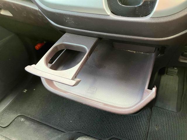 Ｎ－ＷＧＮカスタム Ｇ　禁煙車　６ヶ月保証付　フルセグＴＶナビ　Ｂｌｕｅｔｏｏｔｈ　ＥＴＣ　ＨＩＤ　純正アルミホイール　オートライト　スマートキー　アイドリングストップ（49枚目）