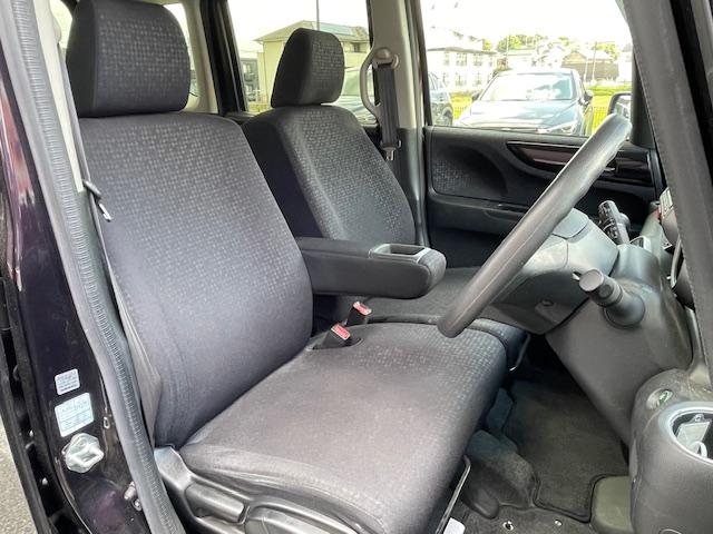 Ｎ－ＢＯＸカスタム Ｇ・Ｌパッケージ　１年保証付　純正フルセグＴＶナビ　Ｂｌｕｅｔｏｏｔｈ　バックカメラ　パワースライドドア　ＥＴＣ　ＨＩＤ　純正１４インチアルミホイール　ＣＤ　ＤＶＤ　ＵＳＢ　スマートキー（15枚目）