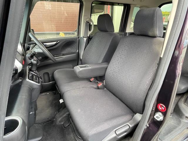 Ｎ－ＢＯＸカスタム Ｇ・Ｌパッケージ　１年保証付　純正フルセグＴＶナビ　Ｂｌｕｅｔｏｏｔｈ　バックカメラ　パワースライドドア　ＥＴＣ　ＨＩＤ　純正１４インチアルミホイール　ＣＤ　ＤＶＤ　ＵＳＢ　スマートキー（30枚目）