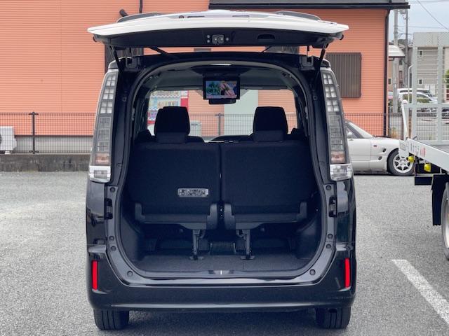 ヴォクシー ハイブリッドＶ　禁煙車　１年保証付　ワイドフルセグＴＶナビ　Ｂｌｕｅｔｏｏｔｈ　バックカメラ　両側パワースライドドア　フリップダウンモニター　前後ドラレコ　オートクルコン　ＥＴＣ　ＬＥＤ　デジタルインナーミラー（32枚目）