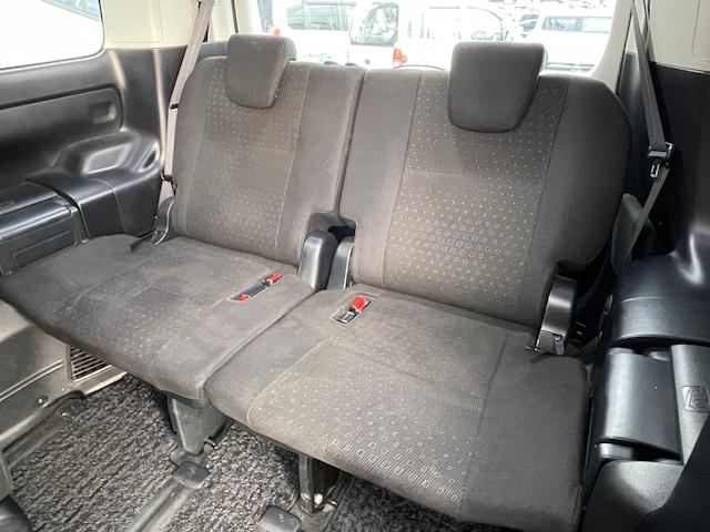 ヴォクシー ハイブリッドＶ　禁煙車　１年保証付　ワイドフルセグＴＶナビ　Ｂｌｕｅｔｏｏｔｈ　バックカメラ　両側パワースライドドア　フリップダウンモニター　前後ドラレコ　オートクルコン　ＥＴＣ　ＬＥＤ　デジタルインナーミラー（34枚目）