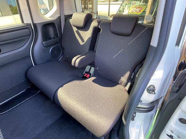 Ｎ－ＢＯＸカスタム ２トーンカラースタイル　Ｇ・Ｌパッケージ　１年保証付　フルセグＴＶ　Ｂｌｕｅｔｏｏｔｈ　バックカメラ　両側パワースライドドア　レーダーブレーキサポート　ドライブレコーダー　純正黒アルミホイール　ＥＴＣ　スマートキー　ＣＤ　ＤＶＤ（31枚目）